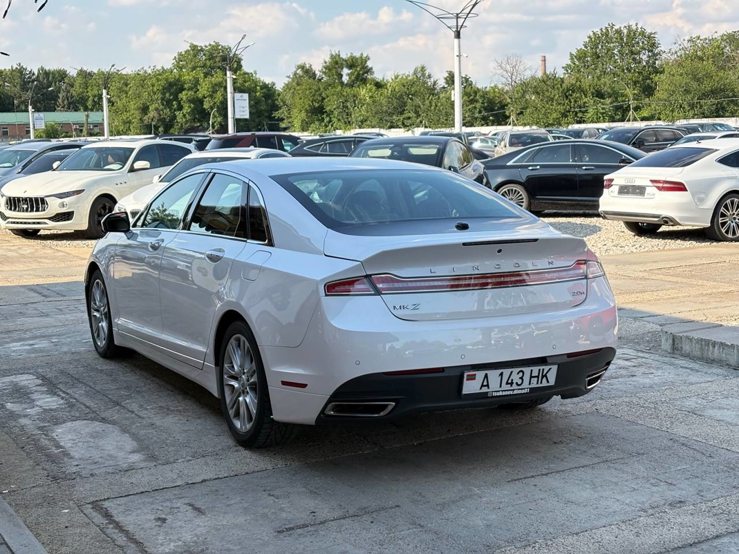 Lincoln MKZ