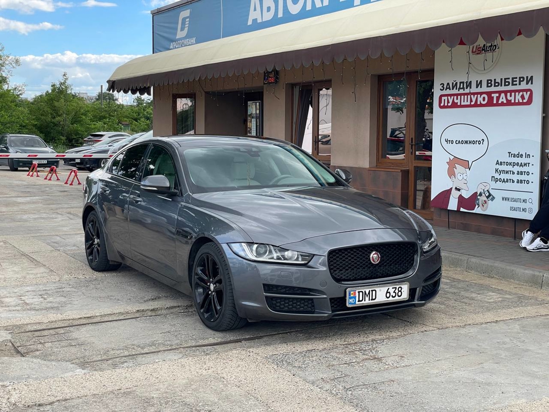 Jaguar XE