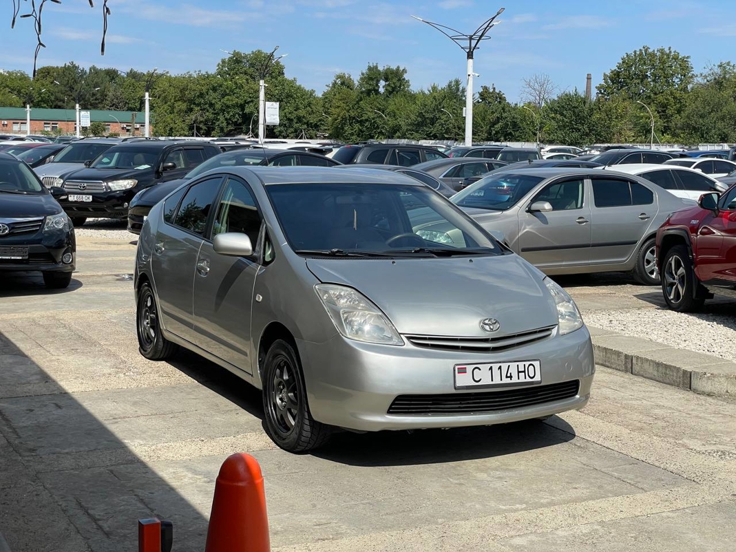 Toyota Prius 20 Hybrid