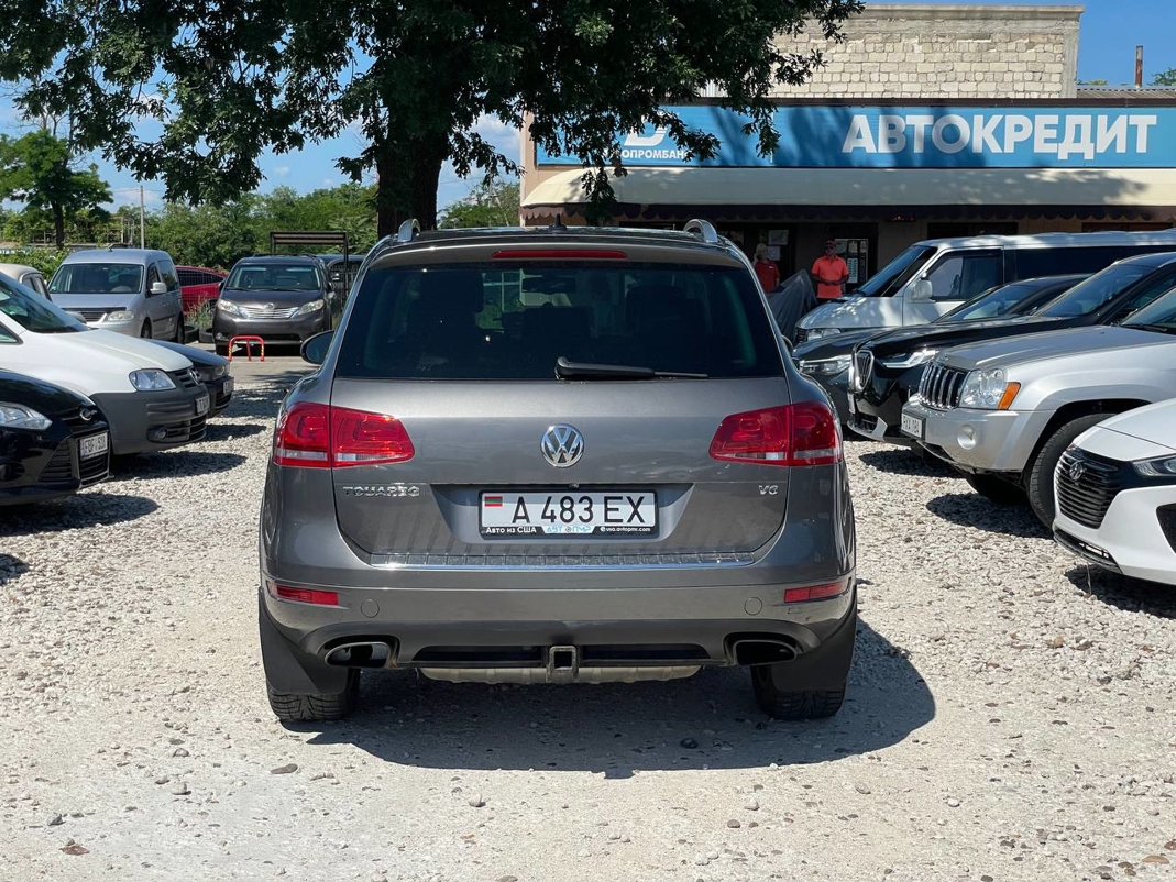 Volkswagen Touareg