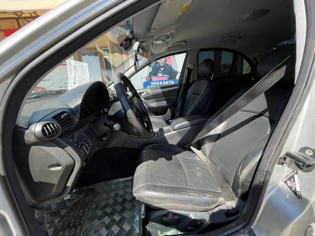 Mercedes Benz C220