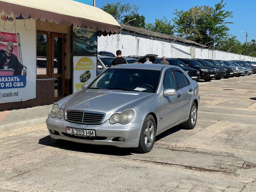 Mercedes Benz C220
