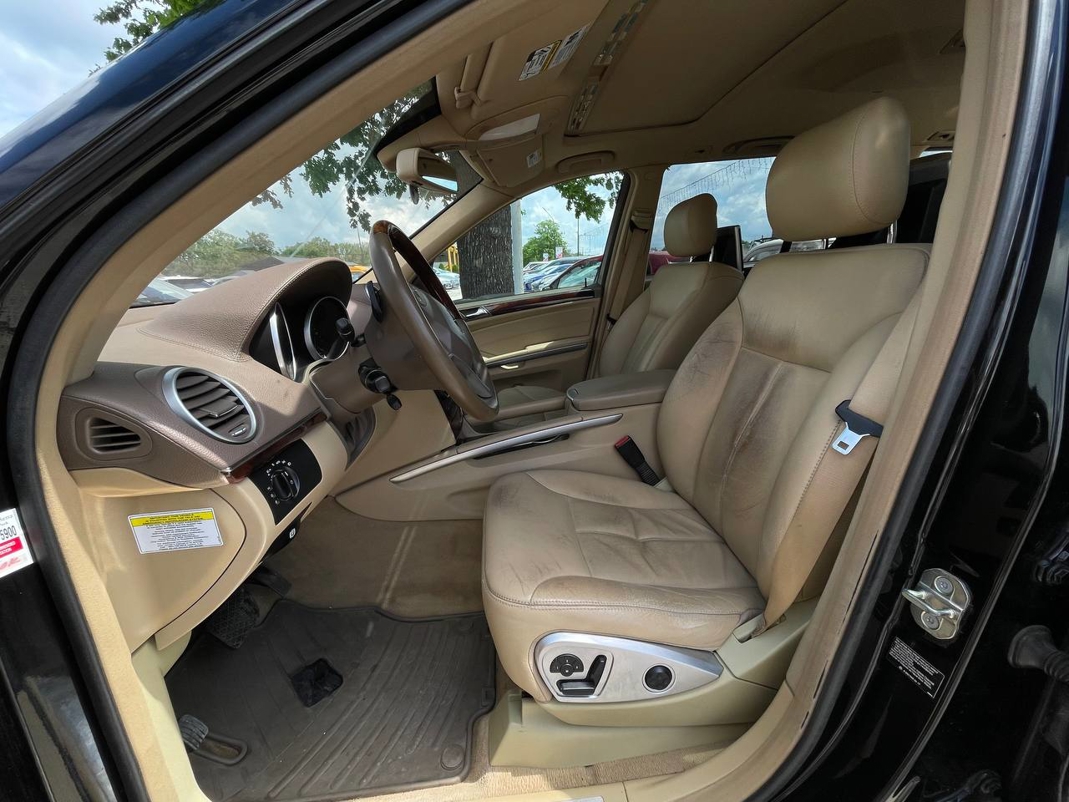 Mercedes Benz GL320