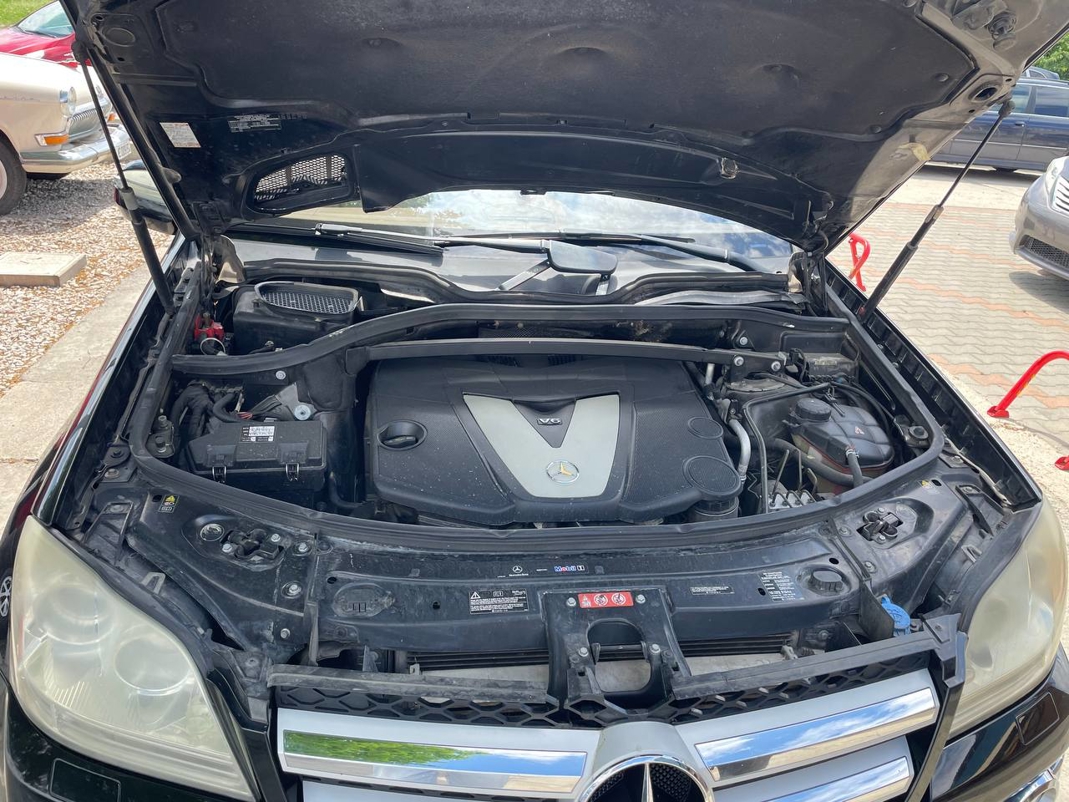 Mercedes Benz GL320