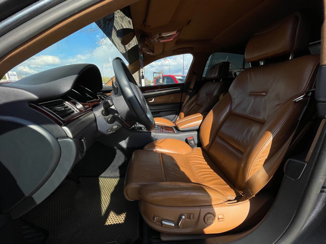 Audi A8 Quattro