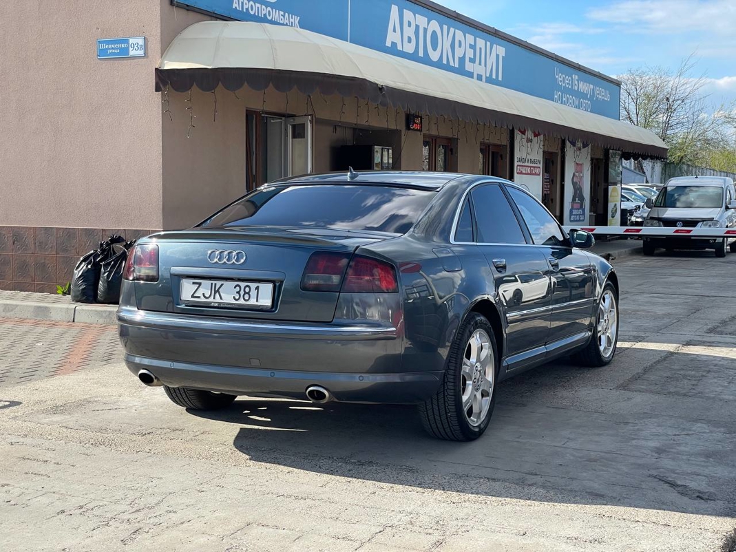 Audi A8 Quattro