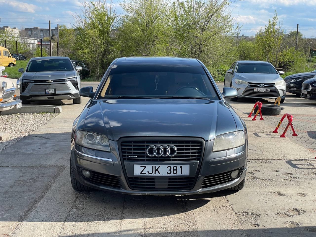 Audi A8 Quattro