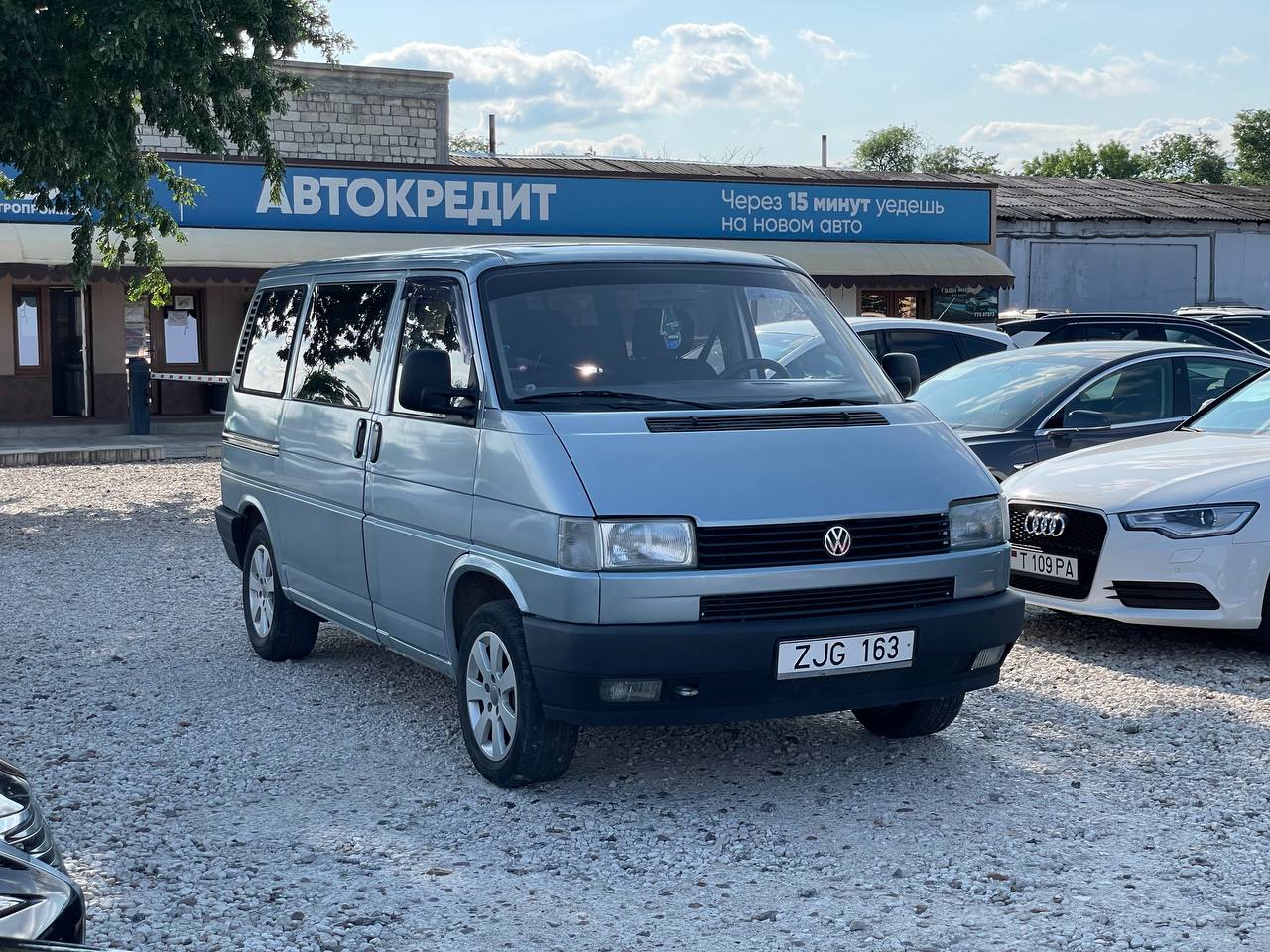 Volkswagen Caravelle