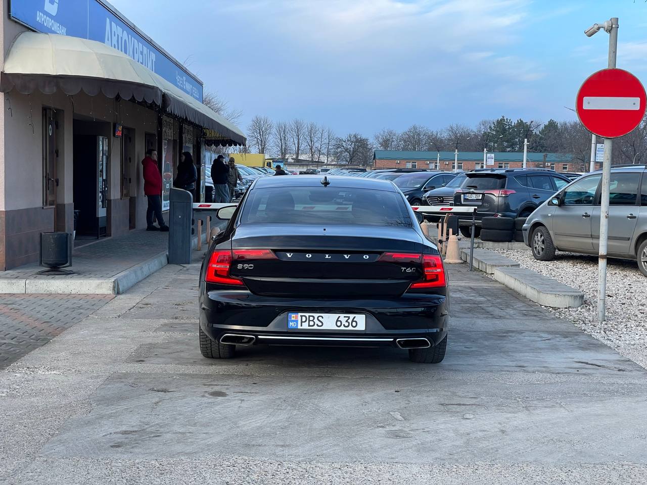 Volvo S90