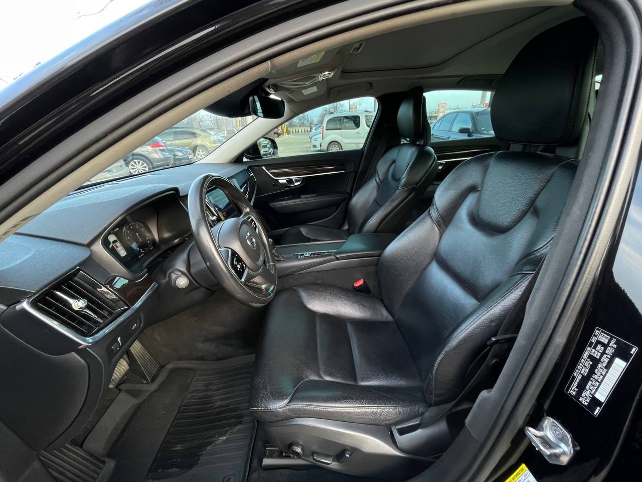 Volvo S90