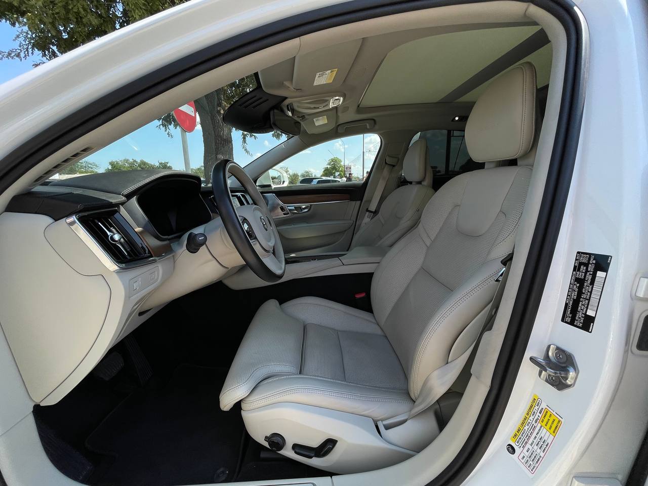 Volvo S90