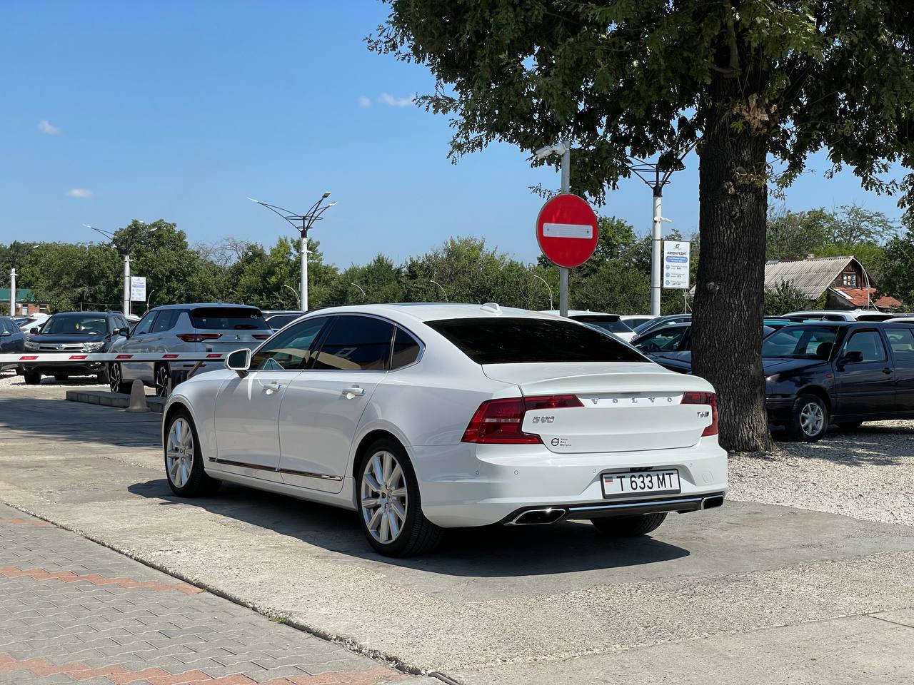 Volvo S90